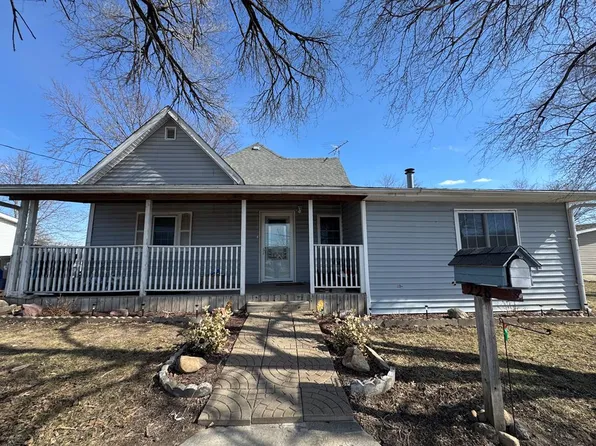 228 S Vine St, Milan, MO 63556