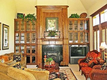 3rd image of 7211 Stilton Ct