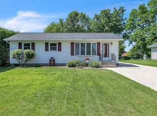 236 W Main St, Mishicot, WI 54228