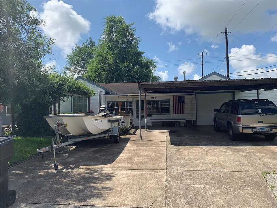 1st image of 7402 Lakehurst Dr