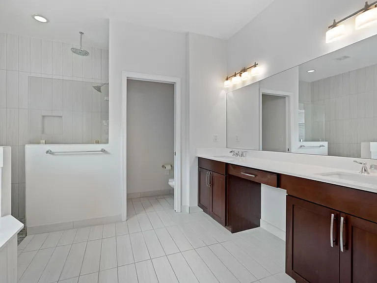 7018 Limestone Cay Rd — Photo 20
