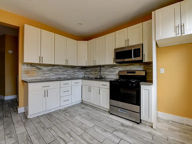 30 Sheffield St #1 — Photo 9