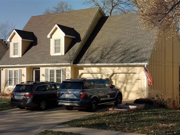 7816 W 115th St, Overland Park, KS 66210