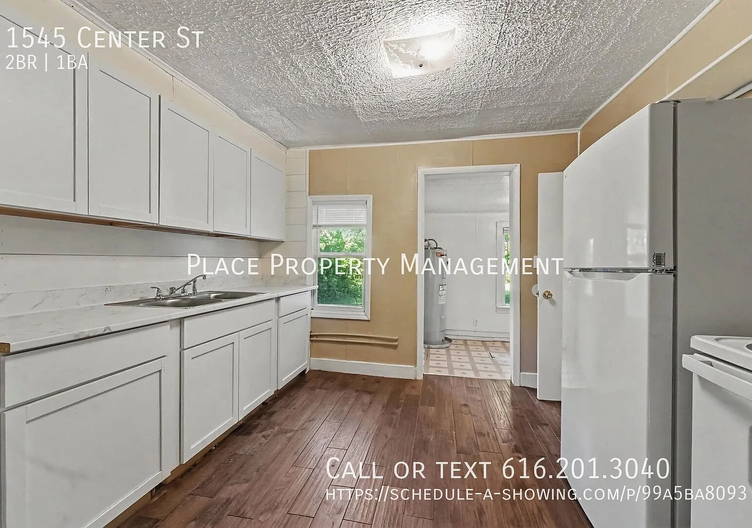 1545 Center - 2 Bed/ 1 Bath Home — Photo 4