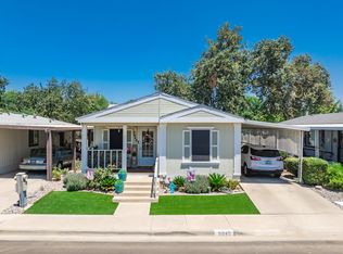 5040 W Sunnyside Ct, Visalia, CA 93277