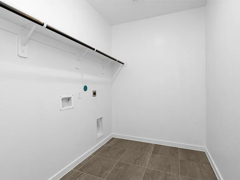 18095 Martin Pines Dr — Photo 24
