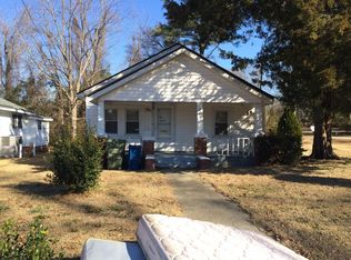 824 Cumberland St, Fayetteville, NC 28301