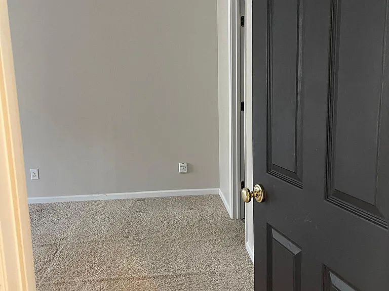 8223 Southgate Commons Dr — Photo 31