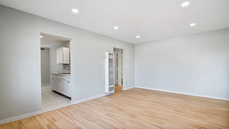 243 San Jacinto Dr