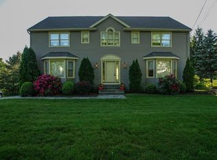 81 Woodland Hills Rd, Southbury, CT 06488