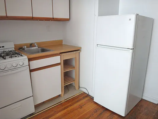 Rented by Paley Management | media 18