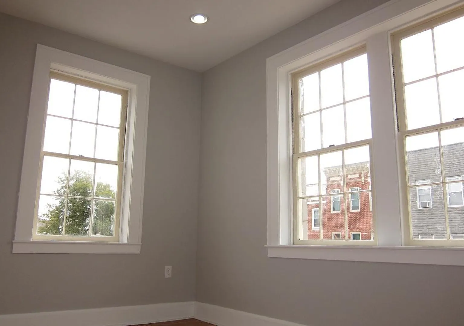 1730 Bank St — Photo 3