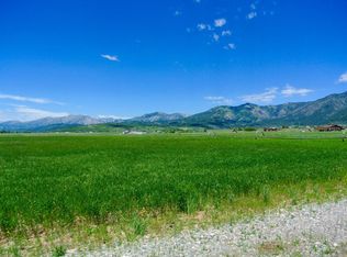 998 Roberts Wolfley Rd, Etna, WY 83118