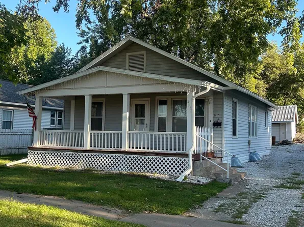2817 Avenue H, Fort Madison, IA 52627