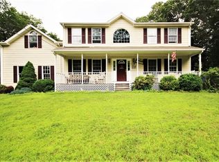 8 Dexter Rock Rd, Lincoln, RI 02865