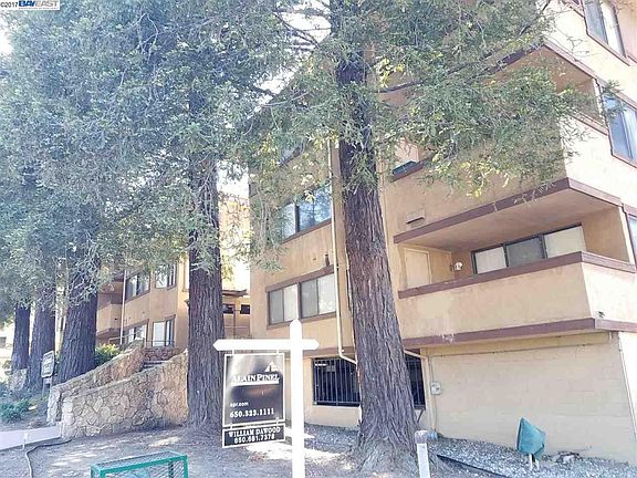 3rd image of 26937 Hayward Blvd APT 341