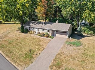 3528 Elmo Cir, Minnetonka, MN 55305