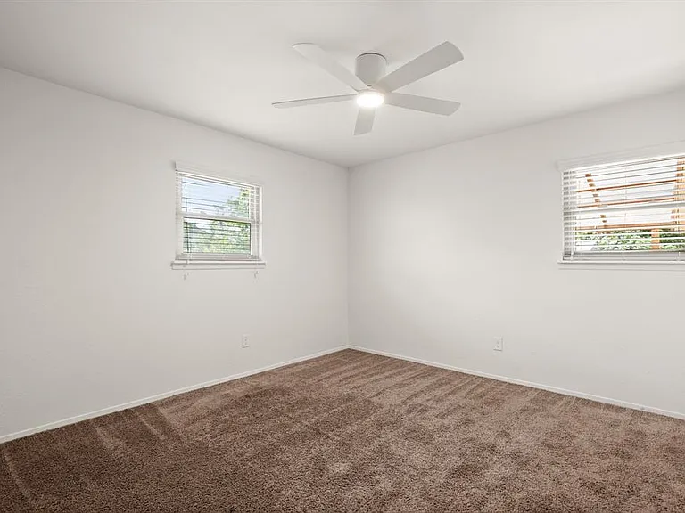 15302 Spring Hill Ln #A — Photo 14