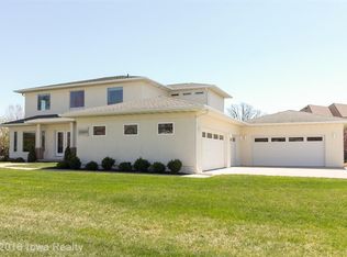 12908 Timberline Dr, Urbandale, IA 50323