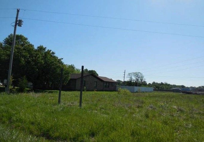 2nd image of 12596 N State Road 56
