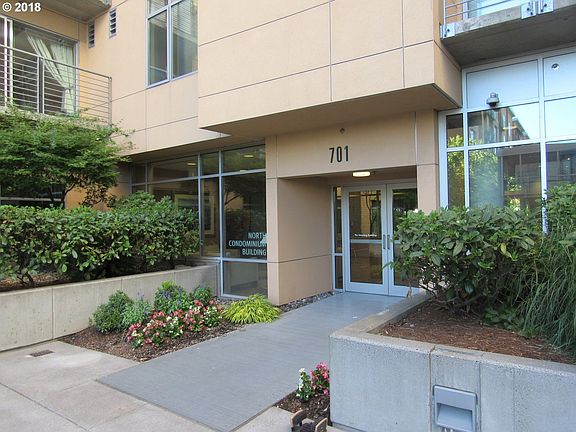 2nd image of 701 Columbia St APT 307