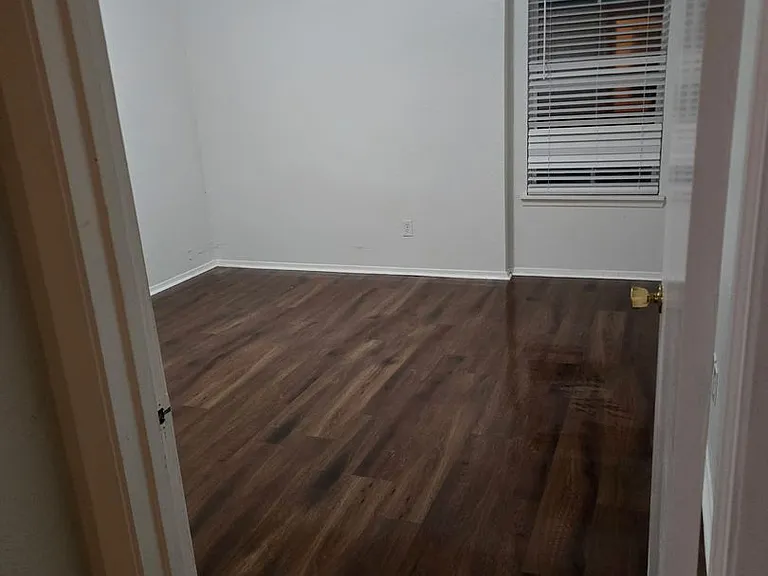 224-238 Zuni Dr — Photo 5