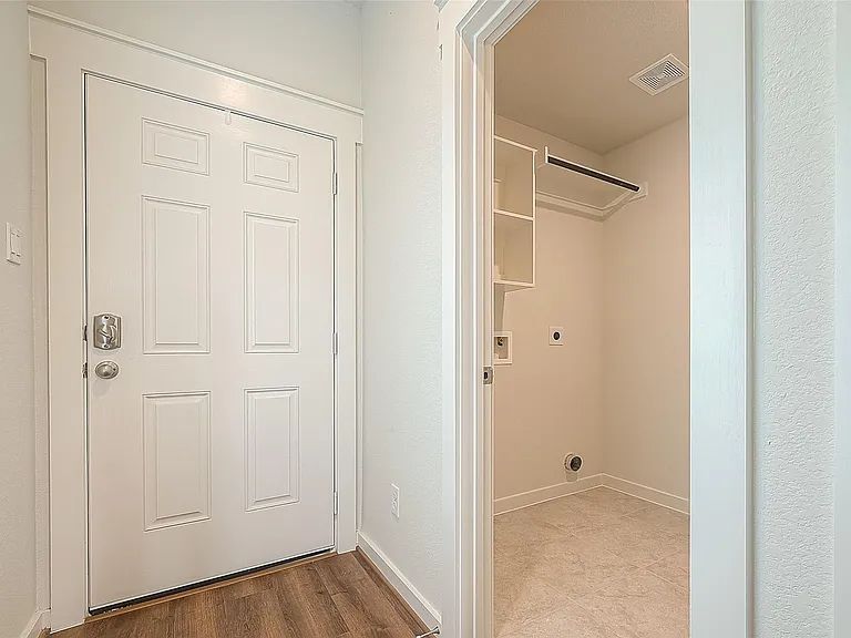 7538 Coral Terrace Dr — Photo 16