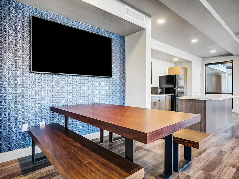 Imperial — Photo 15