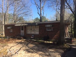 130 E Mimosa Dr, Jonesboro, GA