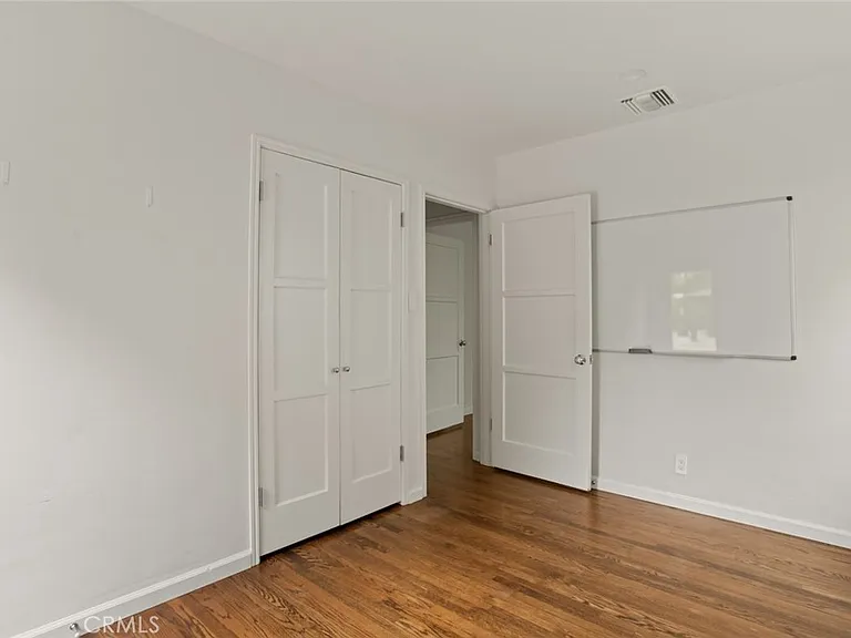 10215 Eldora Ave — Photo 15