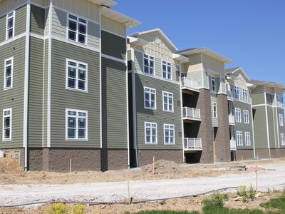 265 Thurow Dr #301, Oconomowoc, WI, 53066