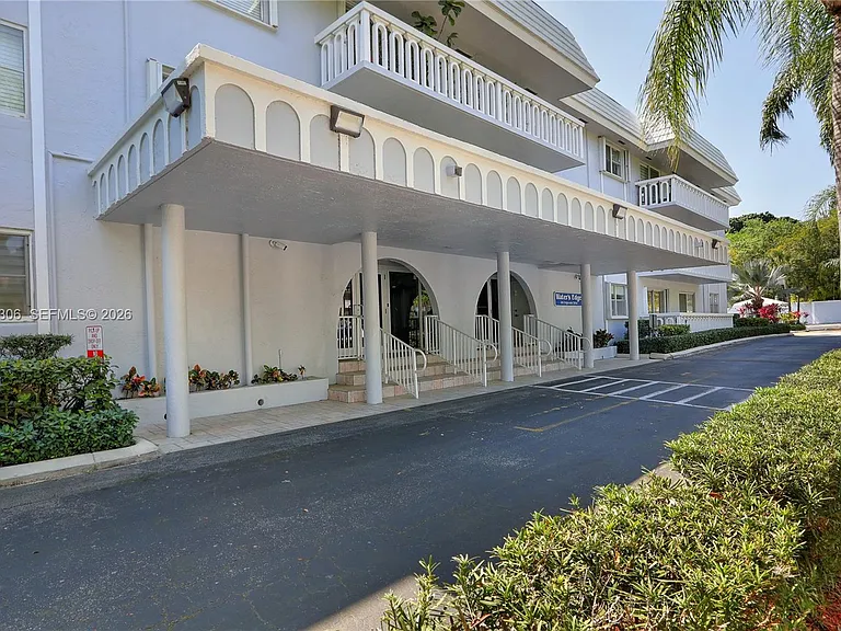 100 Edgewater Dr #305 — Photo 17