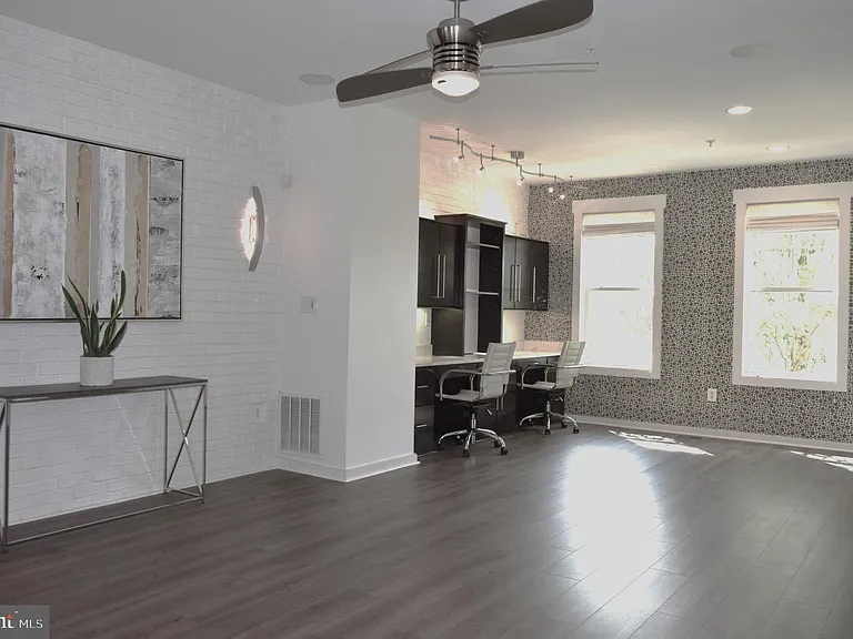22447 Verde Gate Ter — Photo 11