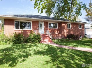 806 Beattie Dr, Sterling, CO 80751
