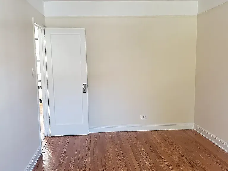 265 Quentin Rd #D1 — Photo 4