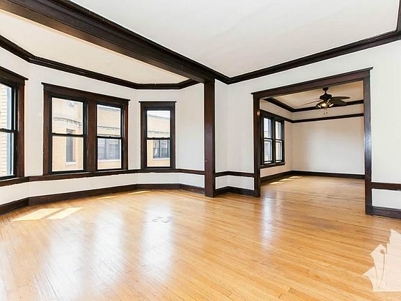 5th image of 2418 N Sawyer Ave #2422-3S