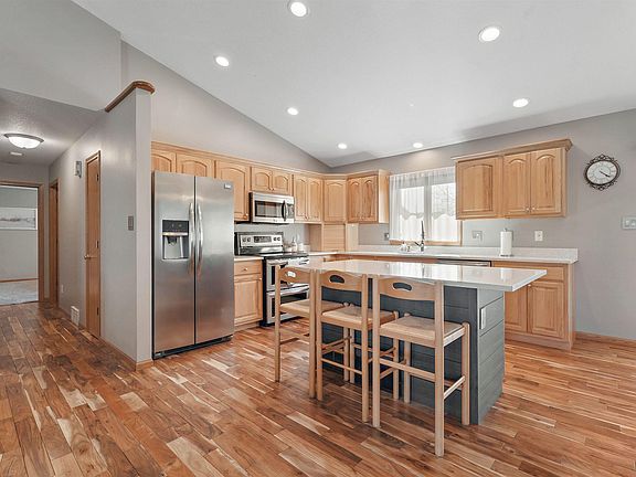 5th image of 5319 Carey Dr