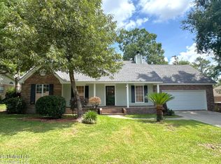 882 Maili Pl, Diamondhead, MS 39525