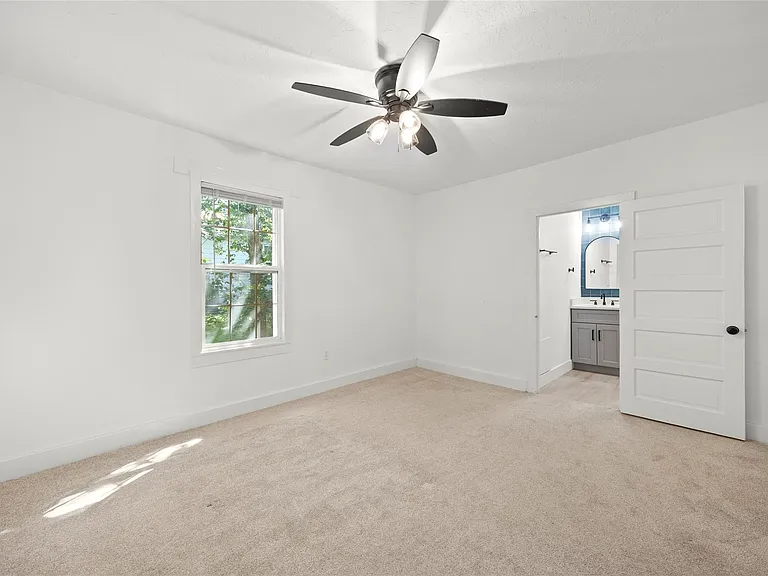 620 S Bell St — Photo 18