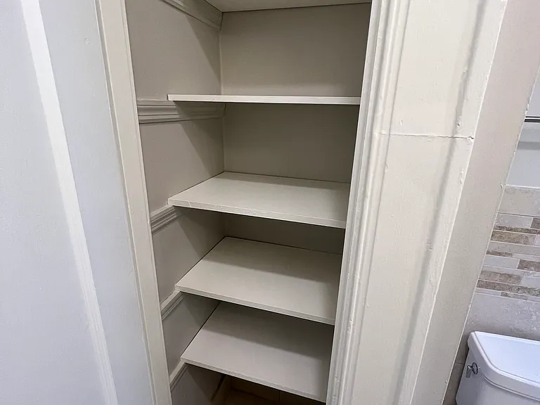 2830 Observatory Ave — Photo 17