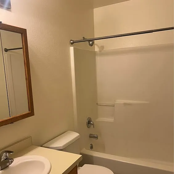 104 Pullman Ct #C — Photo 8