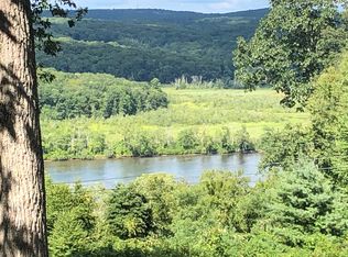 20 Lobb Ln, Deep River, CT 06417