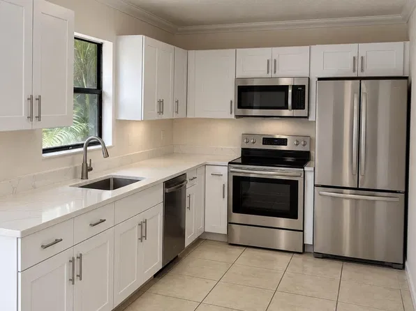 17327 Thrush Dr, Jupiter, FL 33458