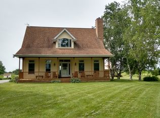 W8990 Sharratt Rd, Van Dyne, WI 54979