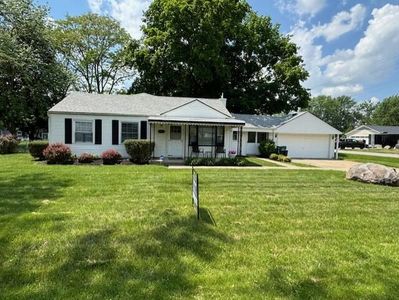 9315 Elmhurst Ave, Plymouth, MI, 48170