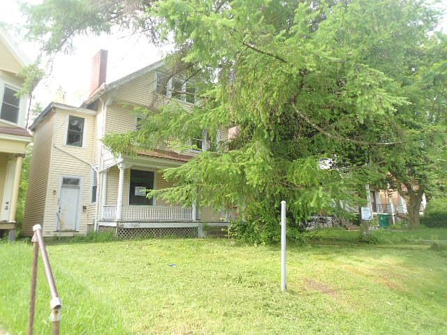 1st image of 1915 Clarion Ave