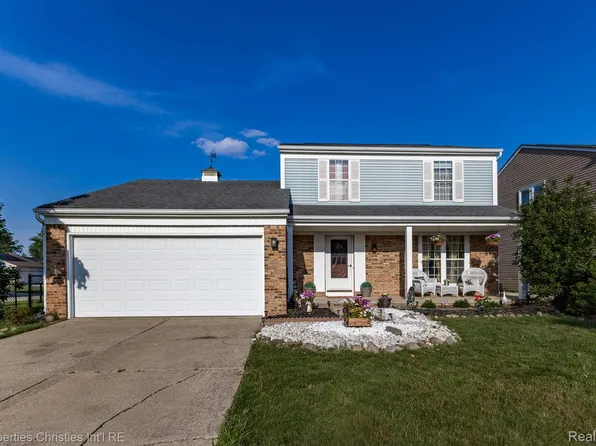 45568 Margate Dr, Macomb, MI 48044