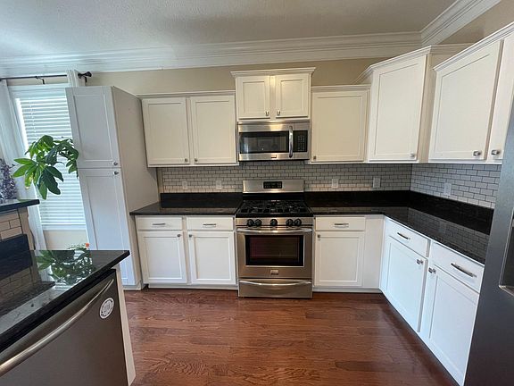 4th image of 6067 Follensby Dr