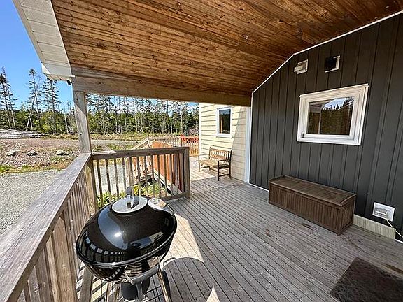 4th image of 1589 Corbetts Cove Rd