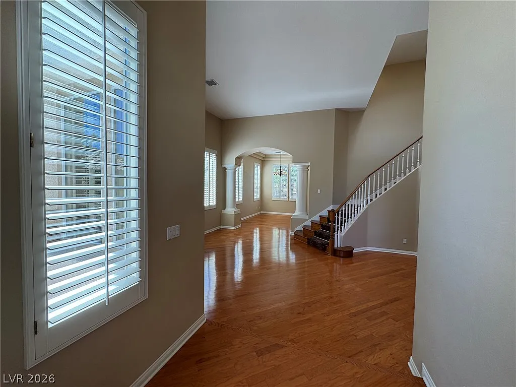 3 bed, 2.5 bath, 2934 sqft, $2,900 — Photo 3